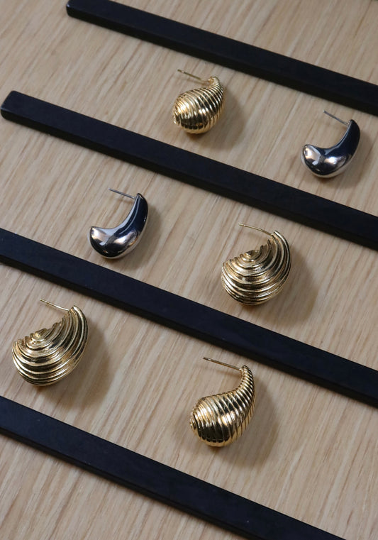 Chelsea Curve Earrings